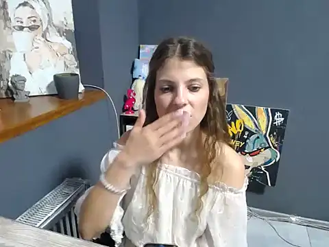 Snapshot of felicity_gold chatting on 8, 6, 2026 felicity gold online show from 8, 6, 2026