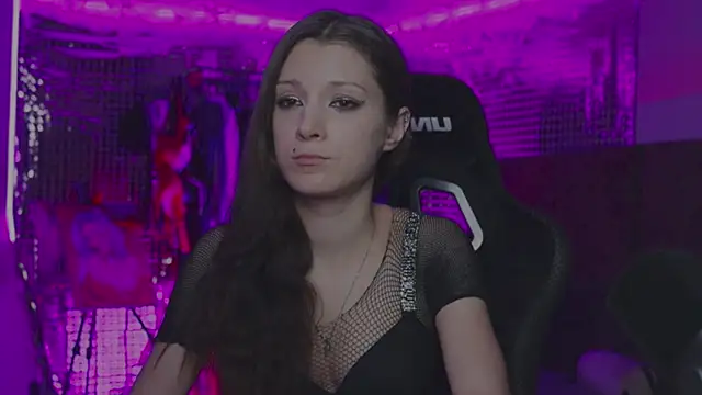 Kathleen Meow online show from 27, 11, 2025