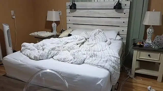 TexasTattooedHouseWife online show from 7, 11, 2025