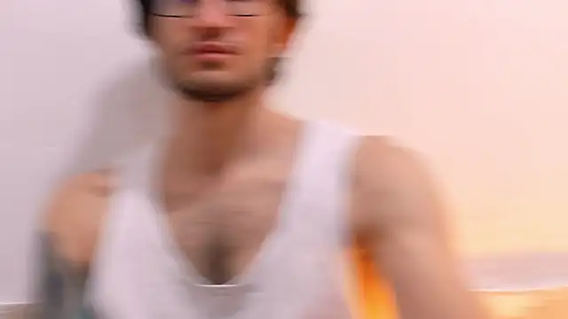 Loggan donnelly online show from 12, 4, 2026