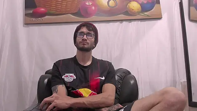 Loggan donnelly online show from 26, 5, 2026