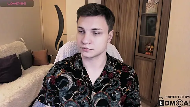 handsome guy01 online show from 20, 11, 2025