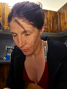 Lenchen  online show from 6, 4, 2026