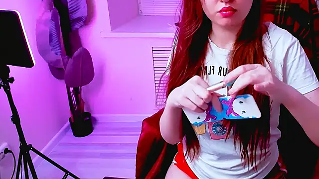 CarolGiggly online show from 19, 10, 2025