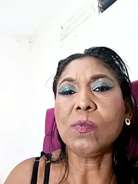 tiffany Bitch online show from 14, 1, 2026