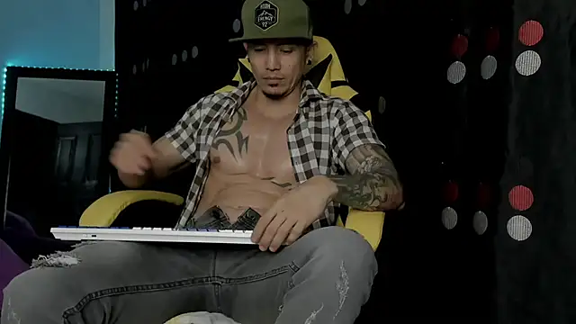 Snapshot of Alex_motta chatting on 22, 3, 2025 Alex motta online show from 22, 3, 2025