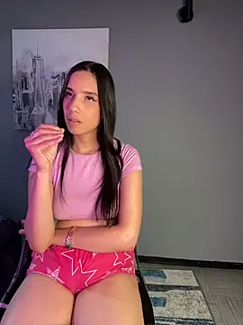 Praga Pink online show from 10, 12, 2024