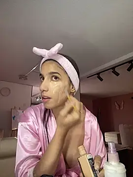 Praga Pink online show from 11, 12, 2024