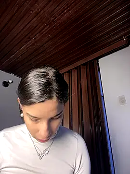 Praga Pink online show from 13, 10, 2025