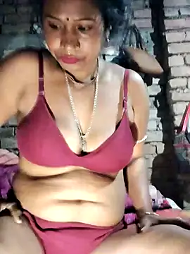 Hotty-dola online show from 3, 1, 2025