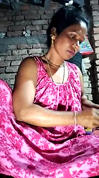 Hotty-dola online show from 5, 2, 2025