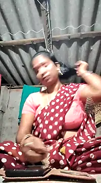 Hotty-dola online show from 2, 3, 2025