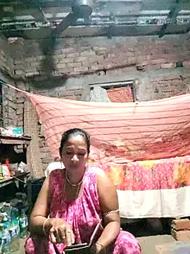 Hotty-dola online show from 6, 3, 2025