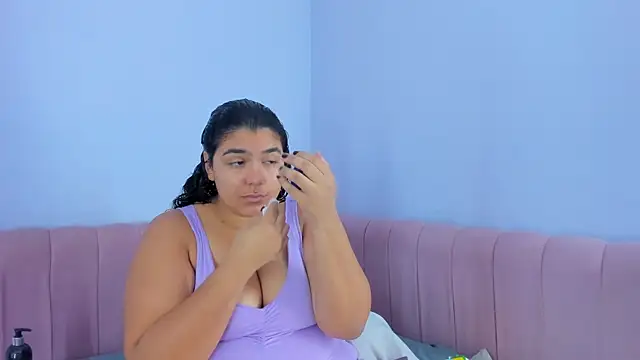 Snapshot of Tiffanymiller00 chatting on 14, 12, 2024 Tiffanymiller00 online show from 14, 12, 2024