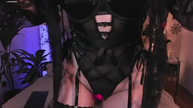 dearmoa online show from 28, 10, 2025