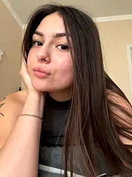 Snapshot of ShySonya chatting on 11, 9, 2025 ShySonya online show from 11, 9, 2025