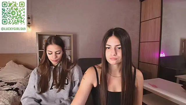 Snapshot of ShySonya chatting on 29, 9, 2025 ShySonya online show from 29, 9, 2025