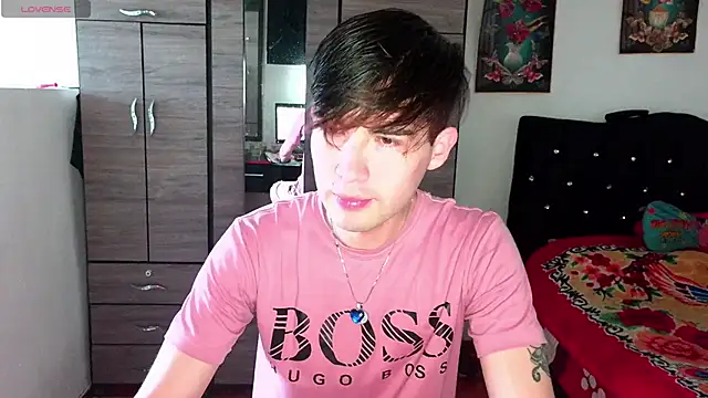 Snapshot of samael1107 chatting on 15, 4, 2026 samael1107 online show from 15, 4, 2026