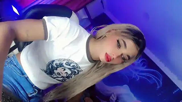 Thalia girl21 online show from 19, 12, 2024