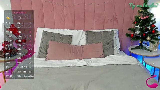 Mayzzie online show from 19, 12, 2025