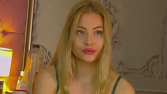 Snapshot of MisshaNight chatting on 9, 3, 2026 MisshaNight online show from 9, 3, 2026