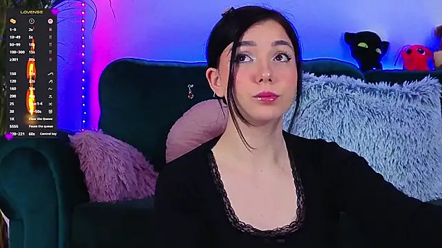 AveryWillow online show from 6, 3, 2026