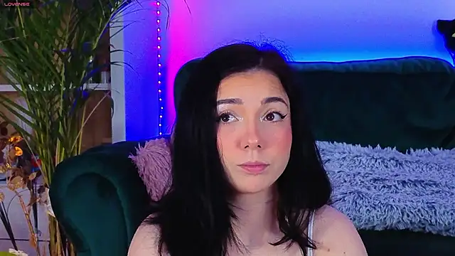 AveryWillow online show from 9, 3, 2026