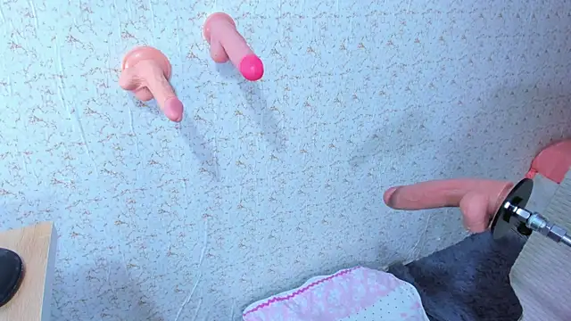 Elalove  online show from 10, 12, 2024