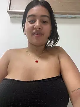 AliceMayer1 online show from 9, 2, 2025