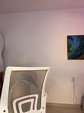 naomiii   online show from 16, 9, 2025