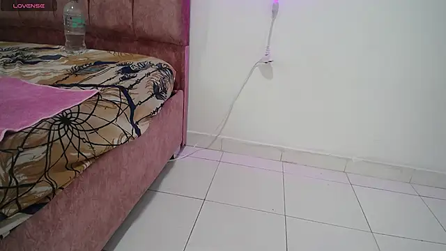 AMBER LOVE22 online show from 14, 12, 2024