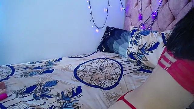 AMBER LOVE22 online show from 25, 1, 2025