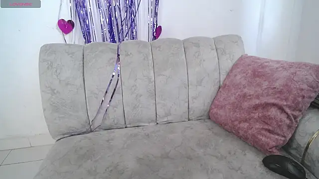 AMBER LOVE22 online show from 21, 2, 2025