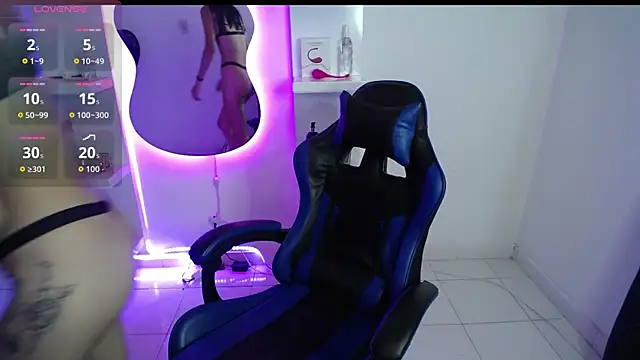 AMBER LOVE22 online show from 13, 9, 2025