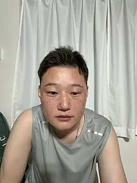 Snapshot of tuki_fu chatting on 7, 7, 2026 tuki fu online show from 7, 7, 2026