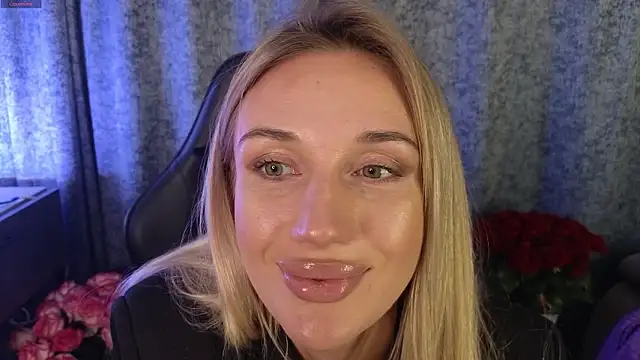 Megan Kira online show from 9, 3, 2026