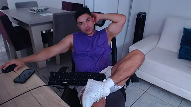 estebandelouis online show from 19, 2, 2025