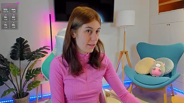 Snapshot of Hailey_Green chatting on 6, 7, 2026 Hailey Green online show from 6, 7, 2026