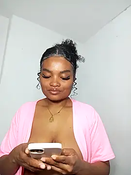 Snapshot of gianna_smith chatting on 22, 4, 2026 gianna smith online show from 22, 4, 2026