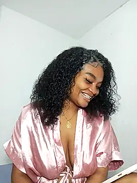 Snapshot of gianna_smith chatting on 24, 4, 2026 gianna smith online show from 24, 4, 2026