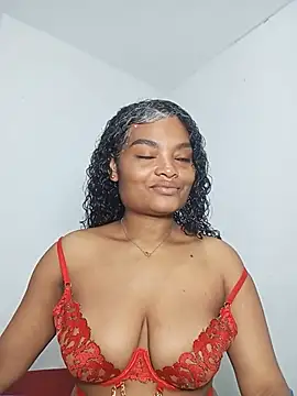 Snapshot of gianna_smith chatting on 16, 5, 2026 gianna smith online show from 16, 5, 2026