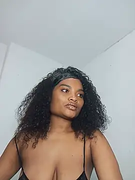 Snapshot of gianna_smith chatting on 23, 5, 2026 gianna smith online show from 23, 5, 2026