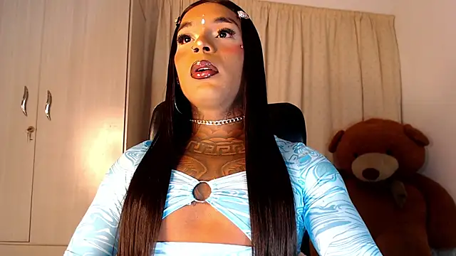 Snapshot of mistressbigcock777 chatting on 15, 5, 2026 mistressbigcock777 online show from 15, 5, 2026