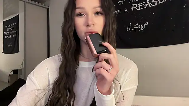 ur molly online show from 24, 2, 2026