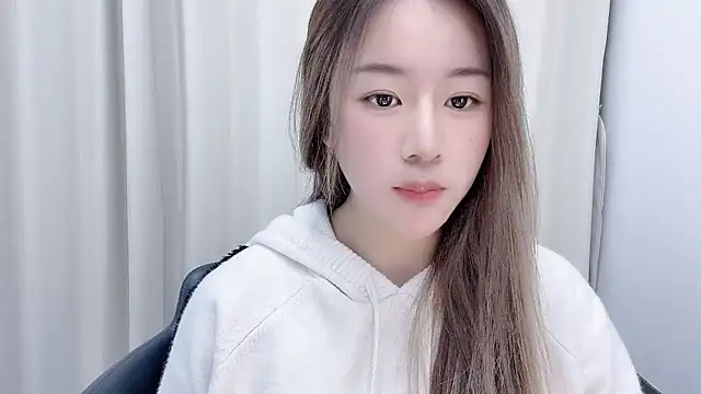 chloe-01 online show from 18, 12, 2024