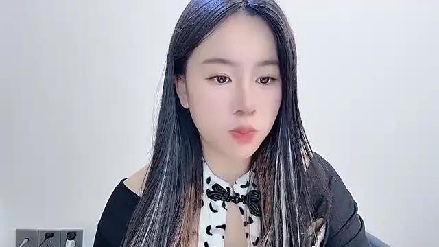 chloe-01 online show from 16, 12, 2025