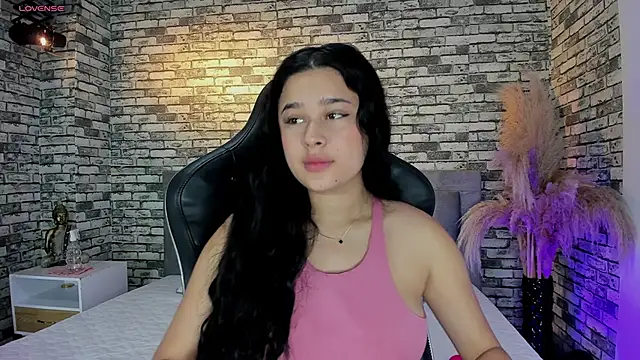 Snapshot of ariadna_milano chatting on 11, 1, 2025 ariadna milano online show from 11, 1, 2025