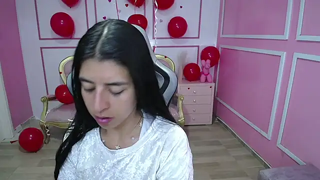 Snapshot of Bela_t_ chatting on 13, 2, 2025 Bela t online show from 13, 2, 2025