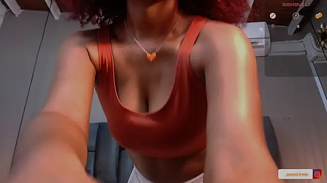 Snapshot of Lorena_Vieira_ chatting on 10, 1, 2025 Lorena Vieira online show from 10, 1, 2025