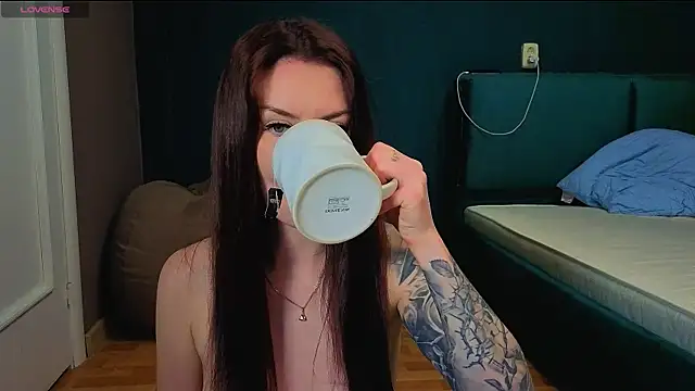 the perfectgirl online show from 4, 8, 2026